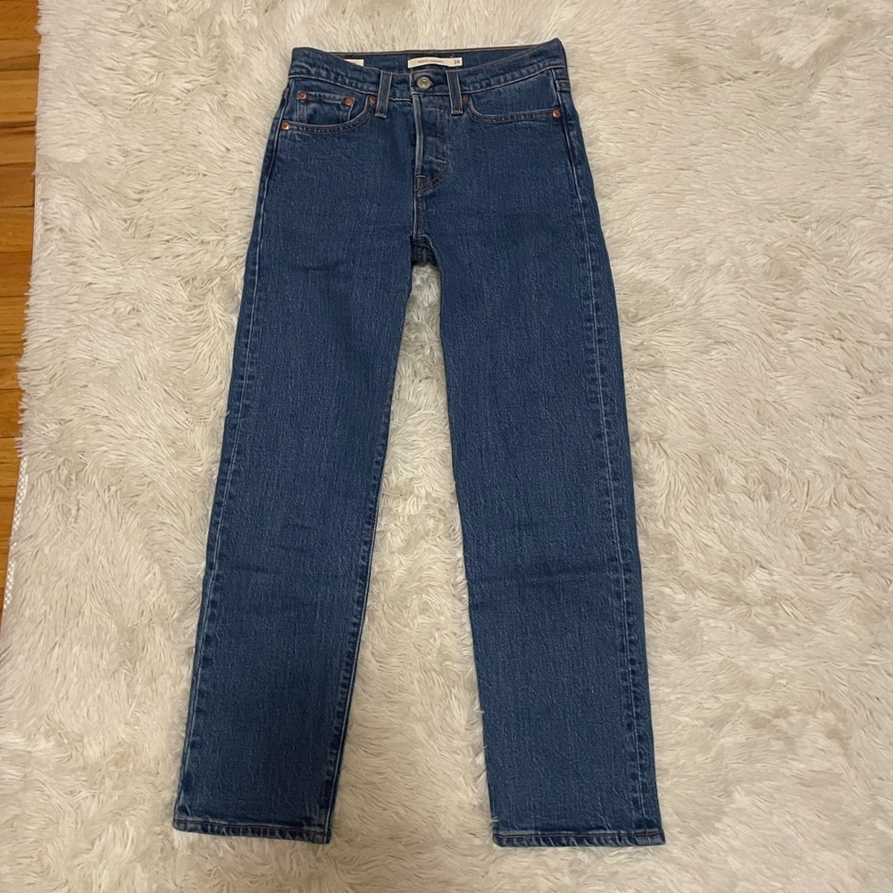 Levi Wedgie Straight Jean